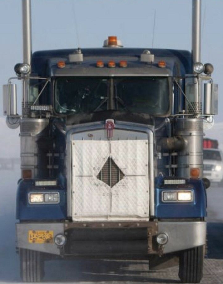 Winter Front: 2-Zip Quilted Style - Image 8